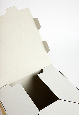 Expositor cubo para Callate la Boca